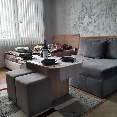 студио еми Apartment